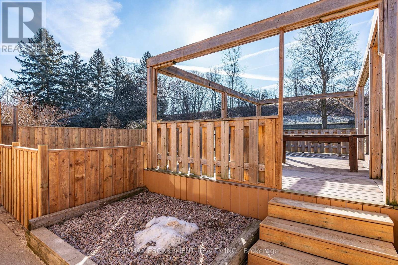 Lower - 20 Glendale Road, Brant, Ontario  N3T 1P2 - Photo 12 - X12440882
