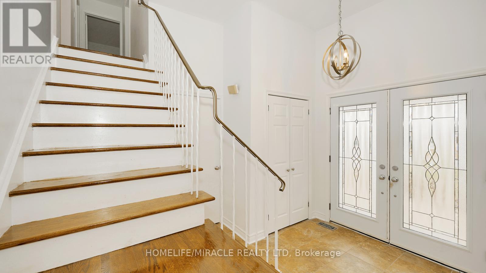 30 Patrick Street, Quinte West, Ontario  K8V 4B6 - Photo 14 - X12440884