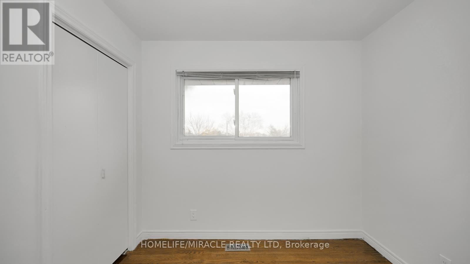 30 Patrick Street, Quinte West, Ontario  K8V 4B6 - Photo 16 - X12440884