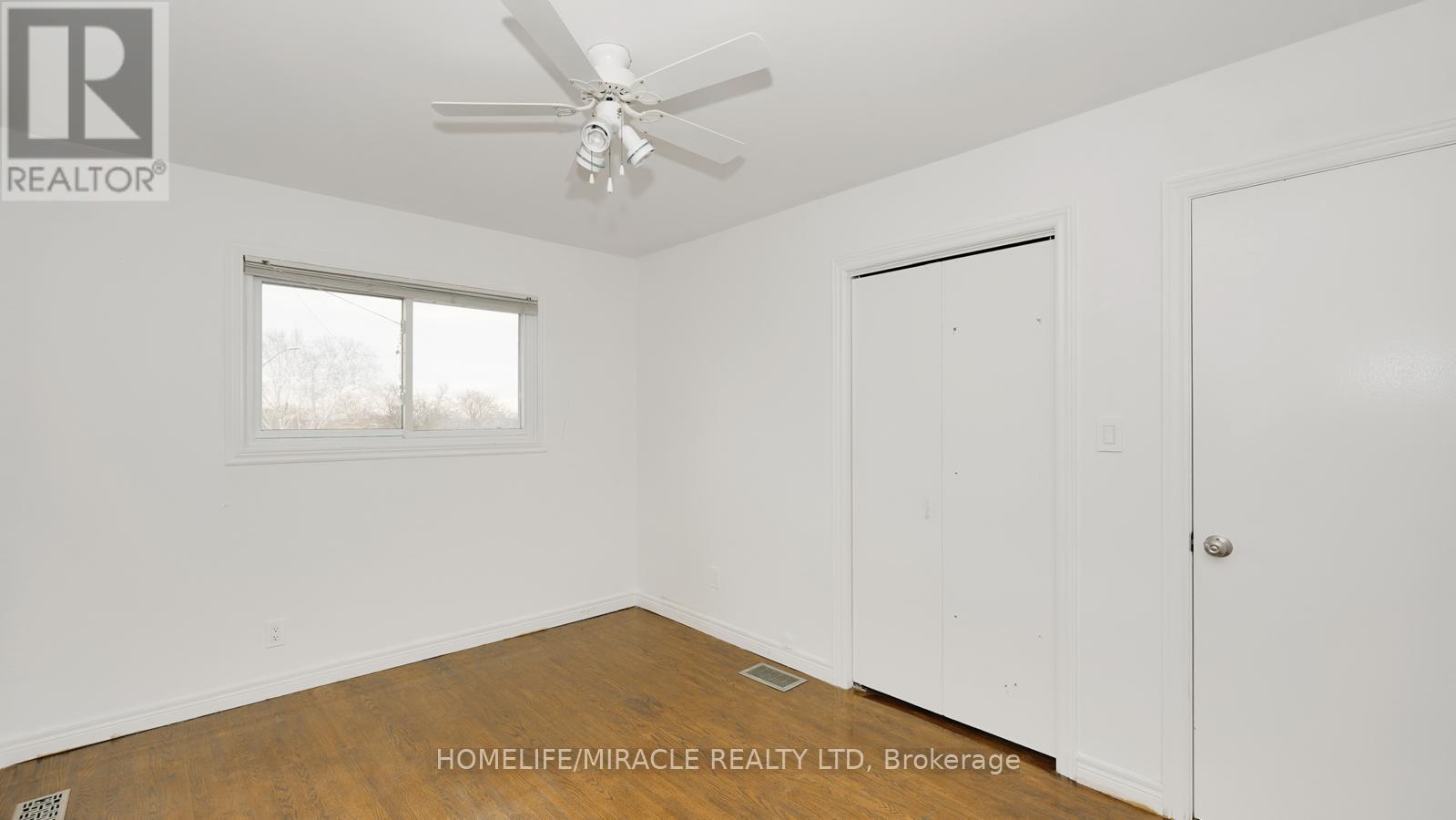 30 Patrick Street, Quinte West, Ontario  K8V 4B6 - Photo 17 - X12440884