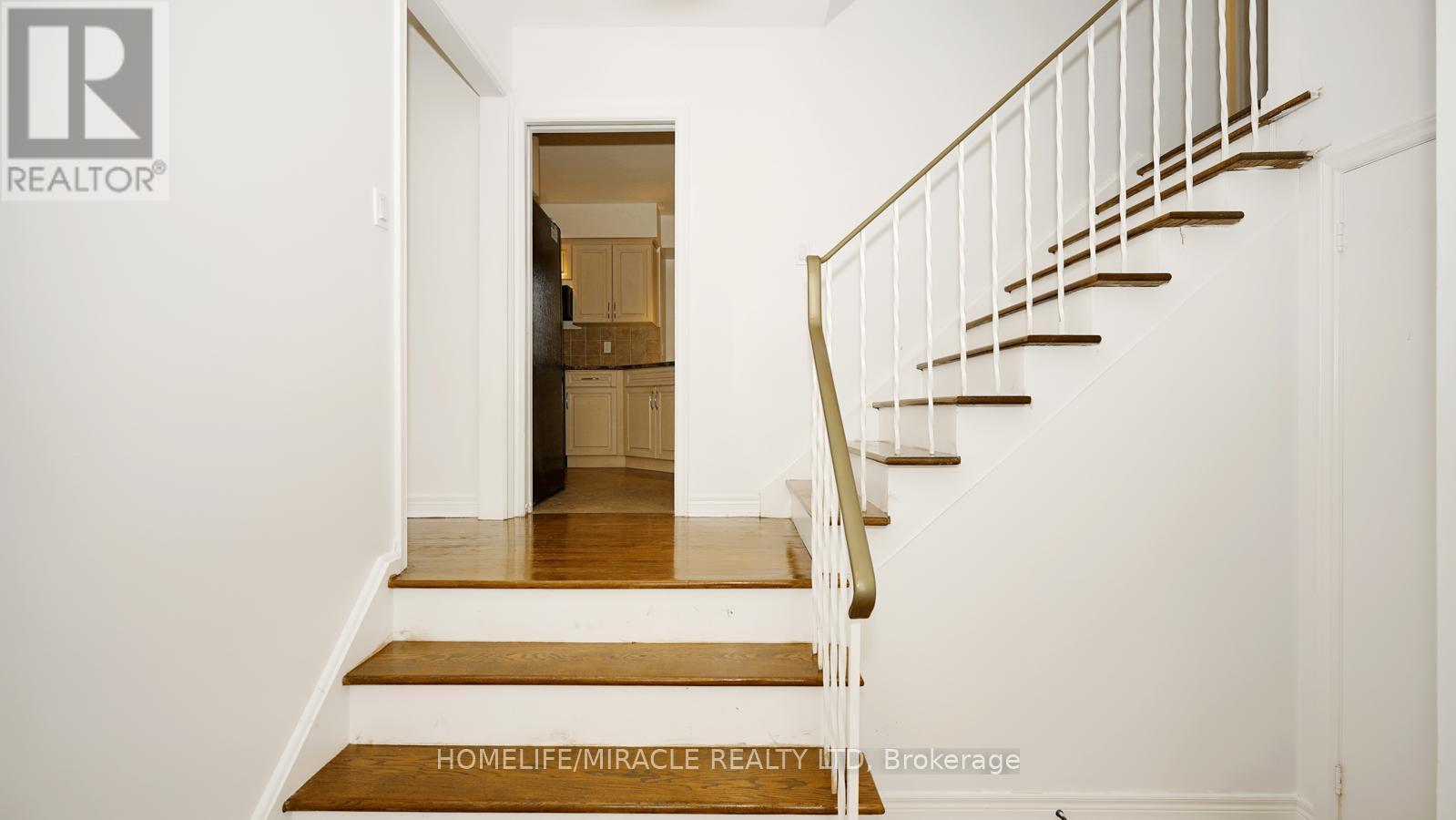 30 Patrick Street, Quinte West, Ontario  K8V 4B6 - Photo 19 - X12440884