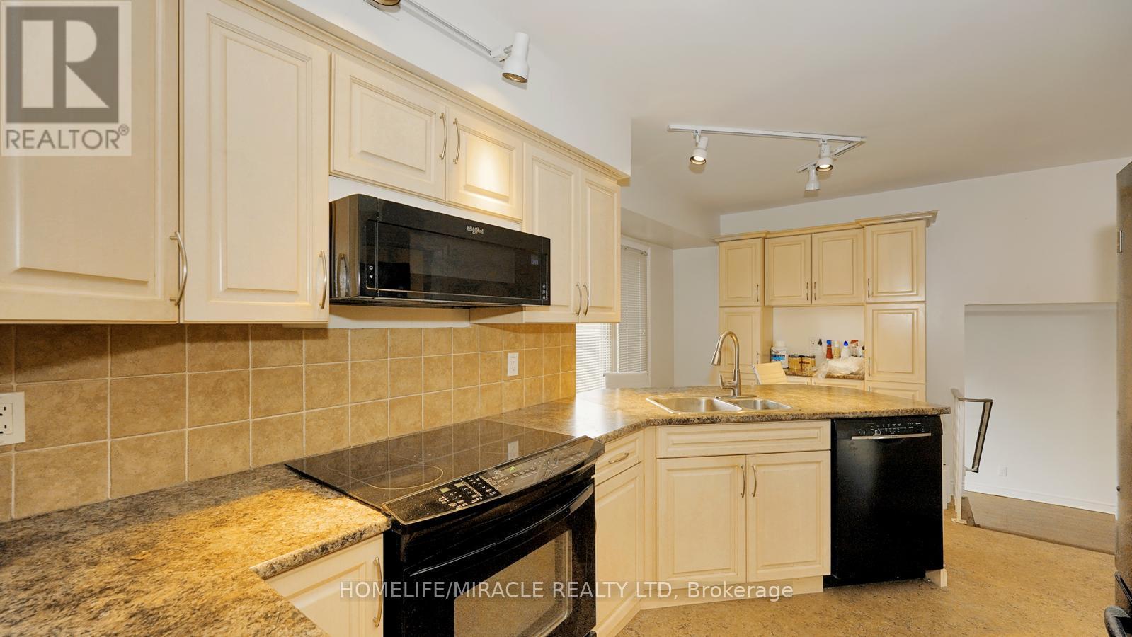 30 Patrick Street, Quinte West, Ontario  K8V 4B6 - Photo 9 - X12440884