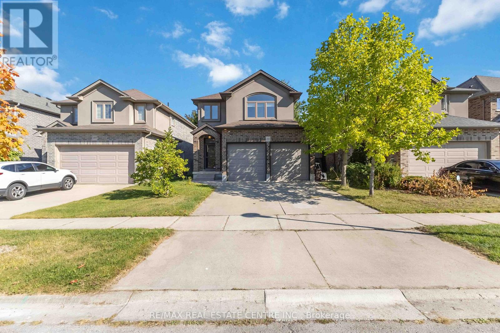 1935 Cherrywood Trail, London North (North M), Ontario  N6G 0E1 - Photo 1 - X12440925