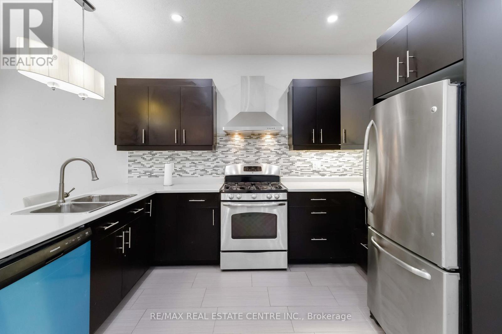 1935 Cherrywood Trail, London North (North M), Ontario  N6G 0E1 - Photo 15 - X12440925