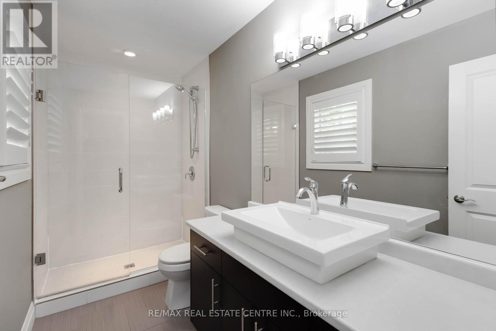 1935 Cherrywood Trail, London North (North M), Ontario  N6G 0E1 - Photo 31 - X12440925