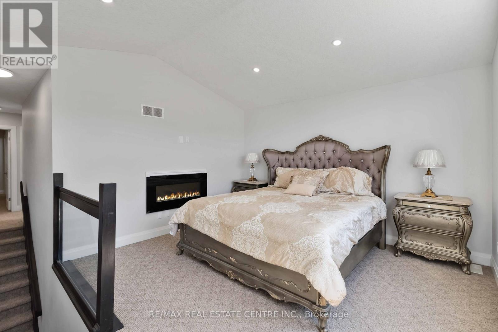 1935 Cherrywood Trail, London North (North M), Ontario  N6G 0E1 - Photo 34 - X12440925