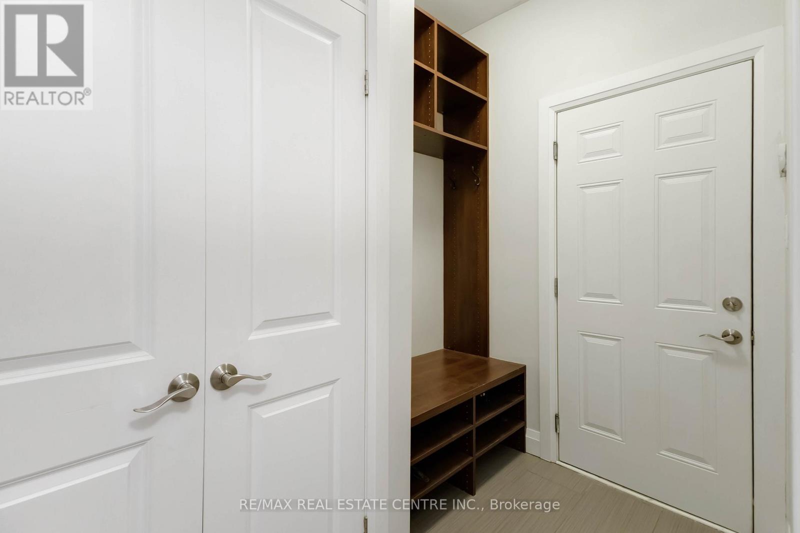 1935 Cherrywood Trail, London North (North M), Ontario  N6G 0E1 - Photo 39 - X12440925