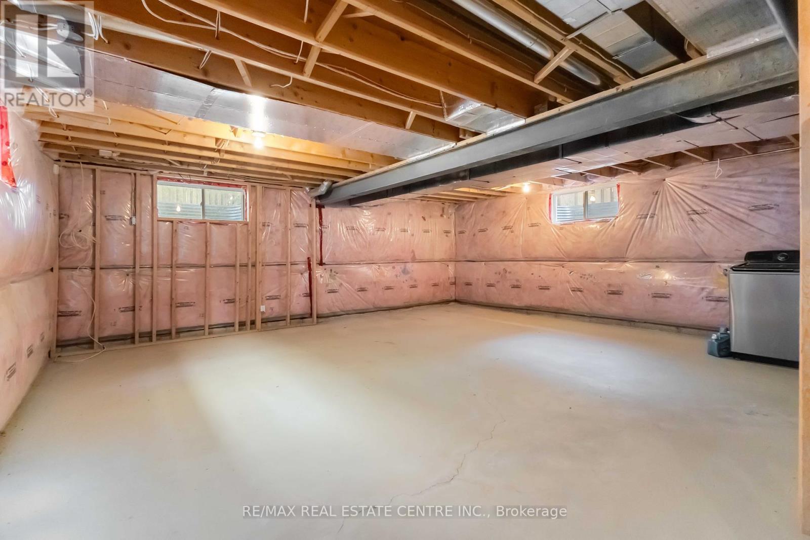 1935 Cherrywood Trail, London North (North M), Ontario  N6G 0E1 - Photo 41 - X12440925