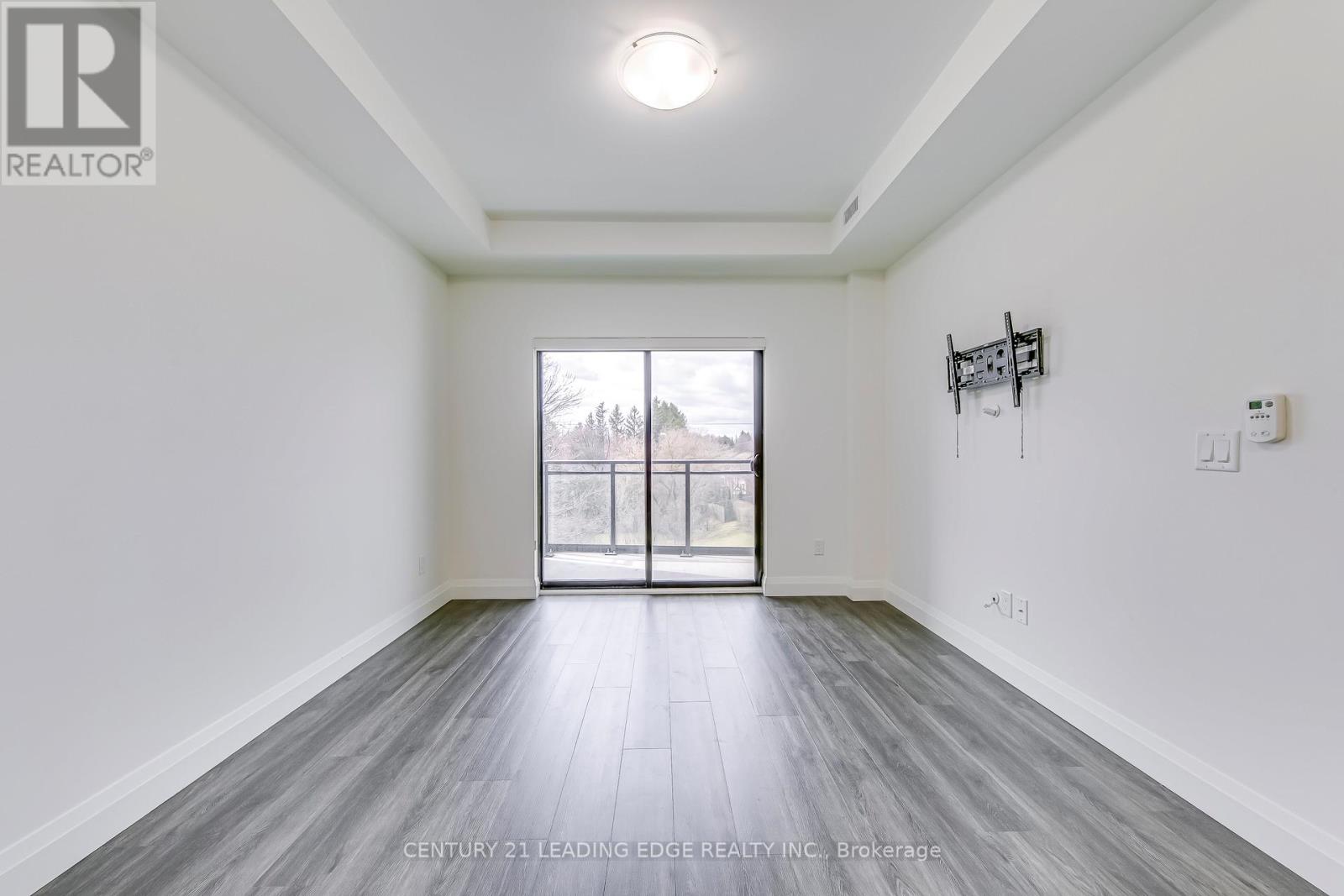 302 - 30 Hamilton Street, Hamilton, Ontario  L8B 1V8 - Photo 17 - X12440942