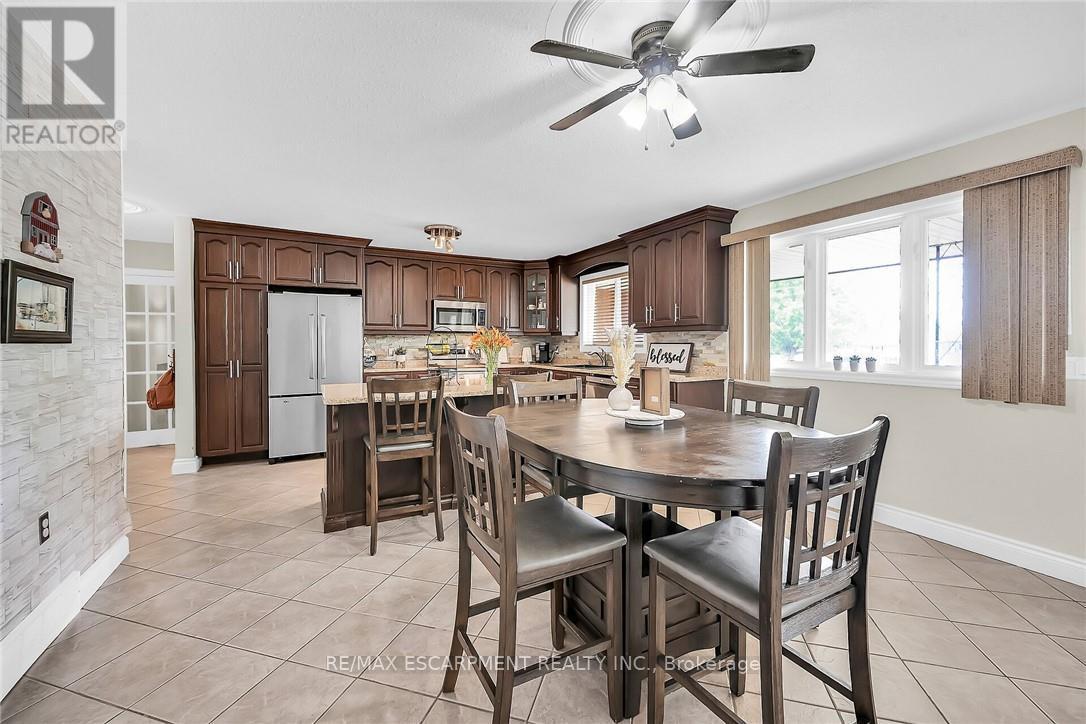 180 West Side Road, Port Colborne, Ontario  L3K 5K7 - Photo 11 - X12441009