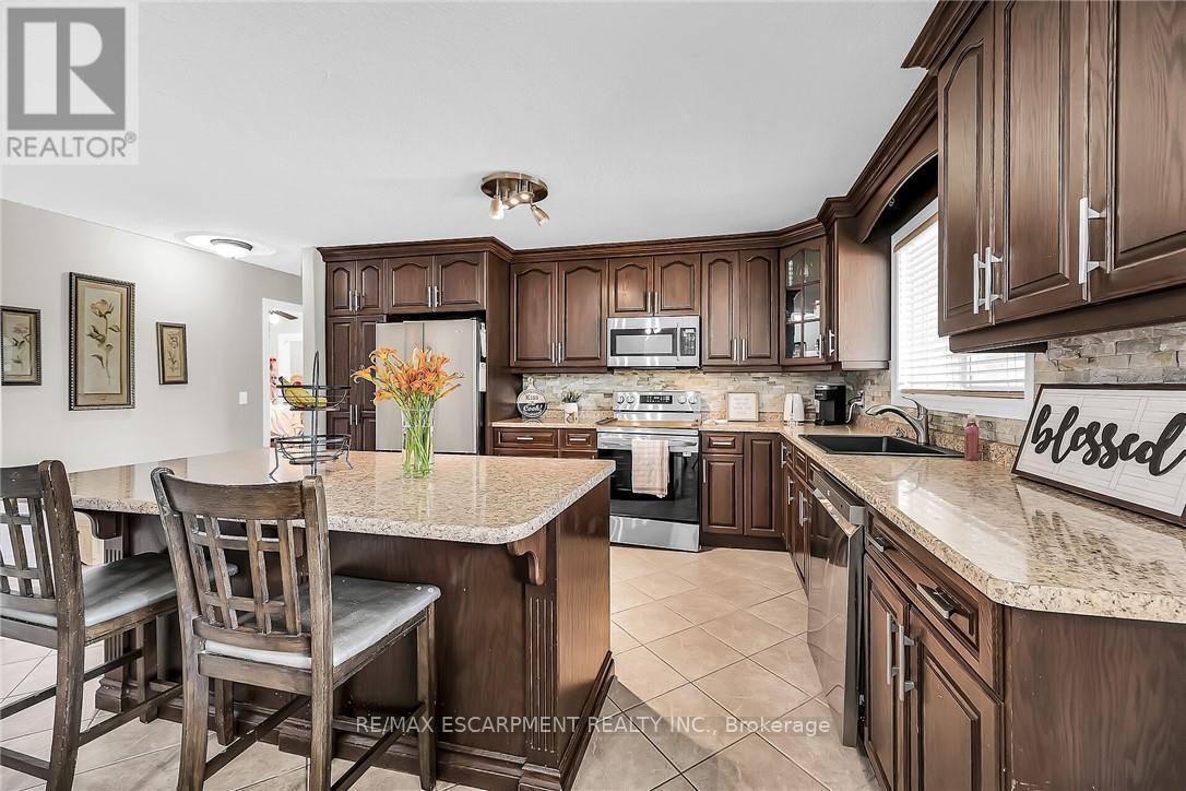 180 West Side Road, Port Colborne, Ontario  L3K 5K7 - Photo 13 - X12441009