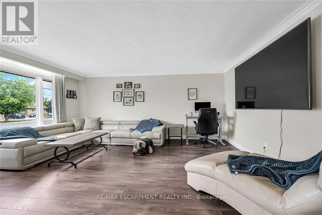 180 West Side Road, Port Colborne, Ontario  L3K 5K7 - Photo 6 - X12441009