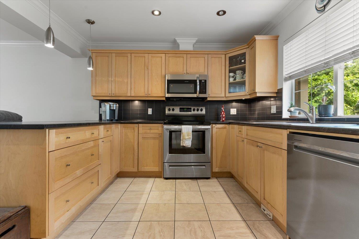 36 5960 Cowichan Street, Garrison Crossing, Chilliwack, British Columbia  V2R 0L6 - Photo 7 - R3054327