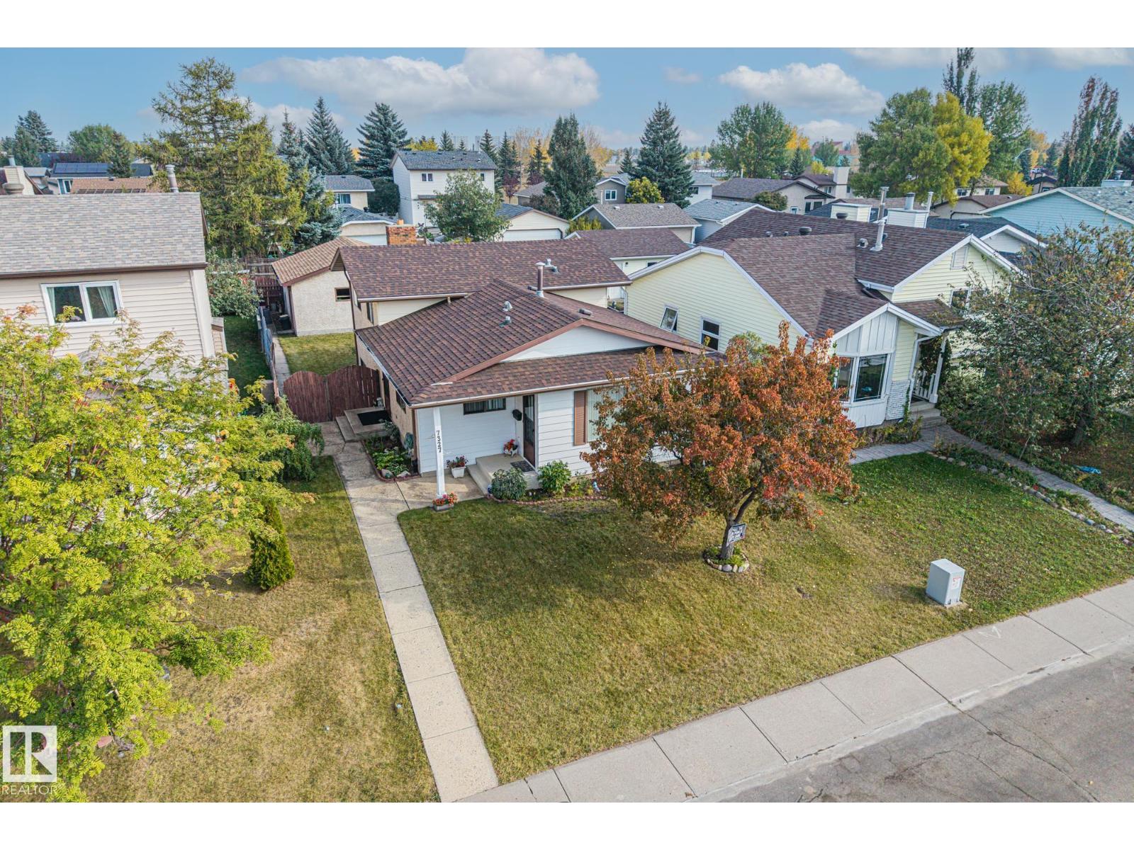 7327 189 St Nw Nw, Edmonton, Alberta  T5T 5G7 - Photo 2 - E4460492