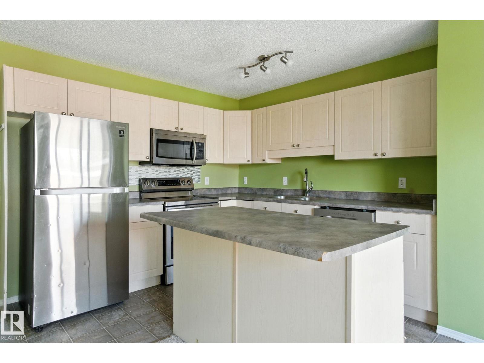 8016 2 Av Sw, Edmonton, Alberta  T6X 1K3 - Photo 15 - E4460494