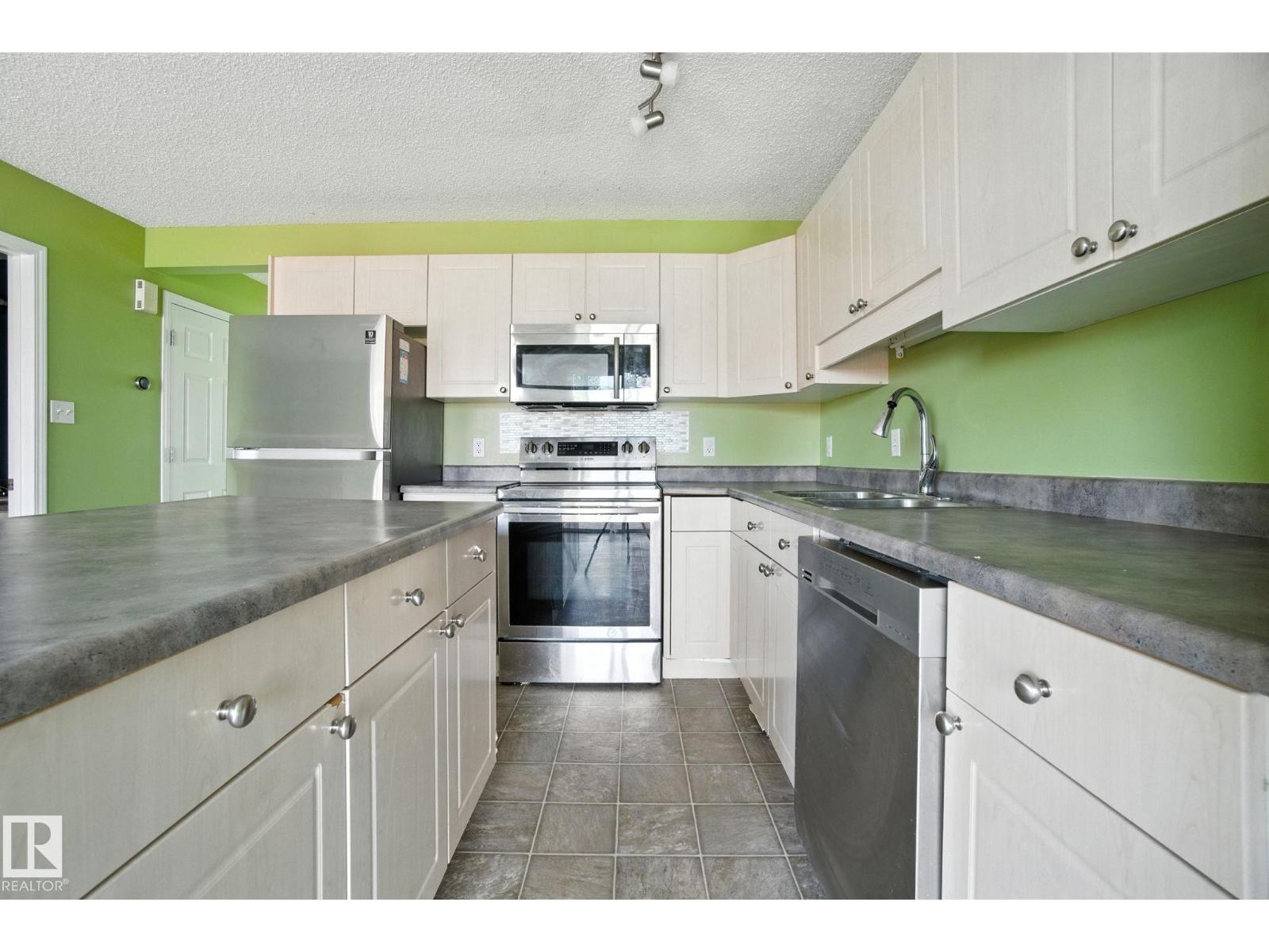 8016 2 Av Sw, Edmonton, Alberta  T6X 1K3 - Photo 16 - E4460494