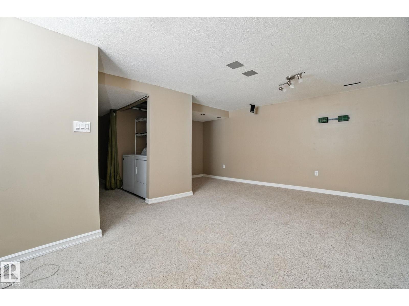 8016 2 Av Sw, Edmonton, Alberta  T6X 1K3 - Photo 33 - E4460494