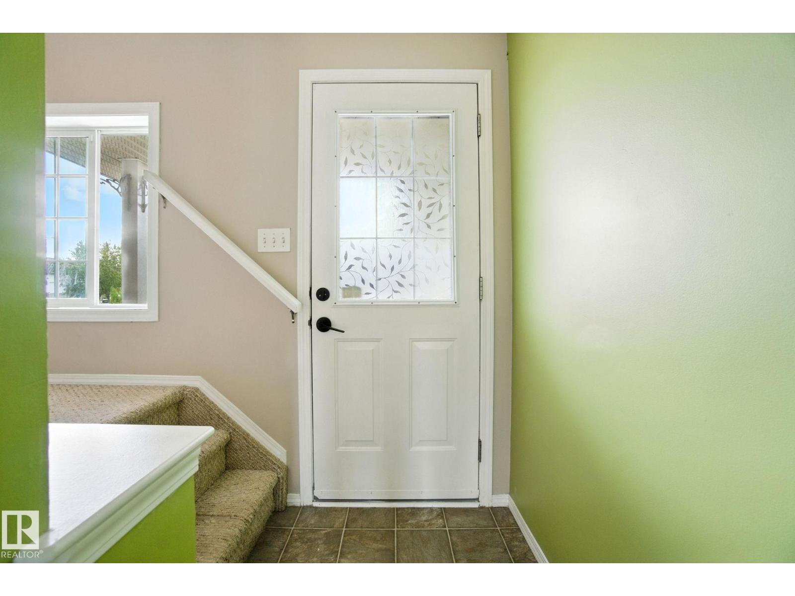8016 2 Av Sw, Edmonton, Alberta  T6X 1K3 - Photo 6 - E4460494