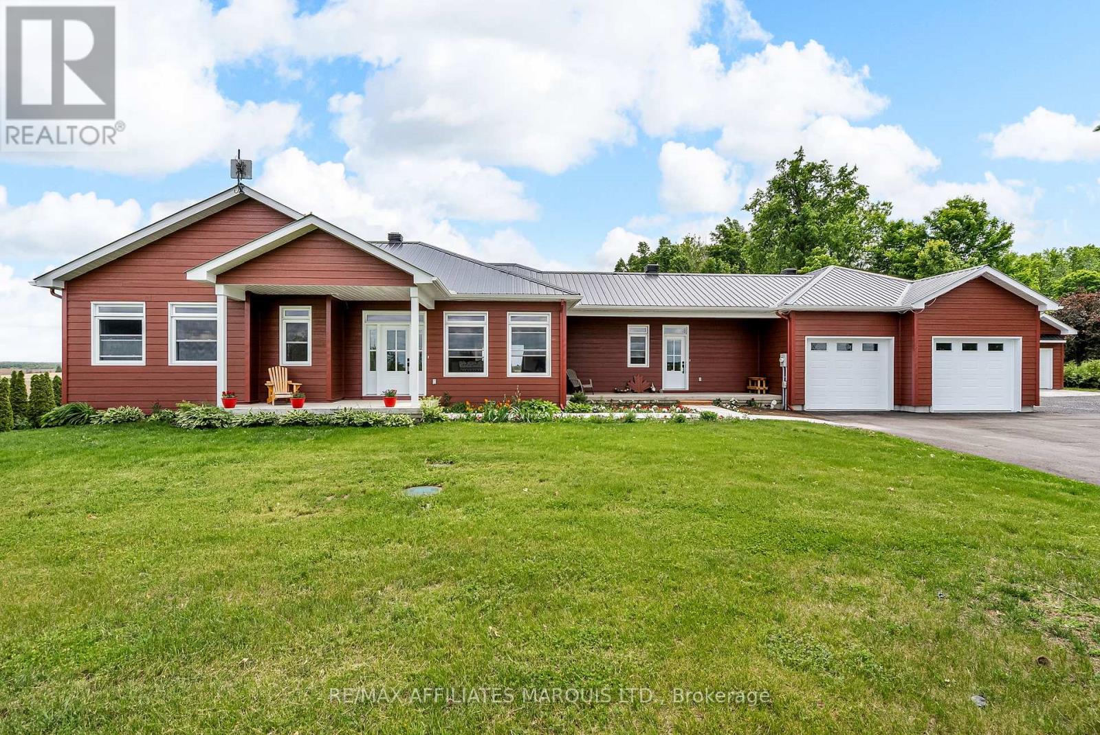 21038 Mccormick Road, North Glengarry, Ontario  K0C 1A0 - Photo 1 - X12441111
