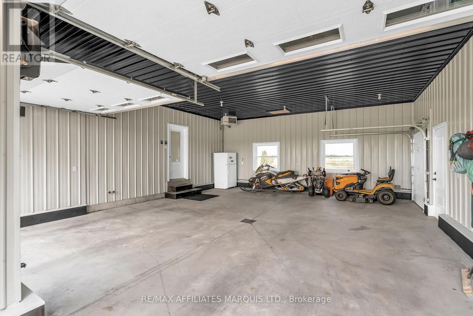 21038 Mccormick Road, North Glengarry, Ontario  K0C 1A0 - Photo 36 - X12441111