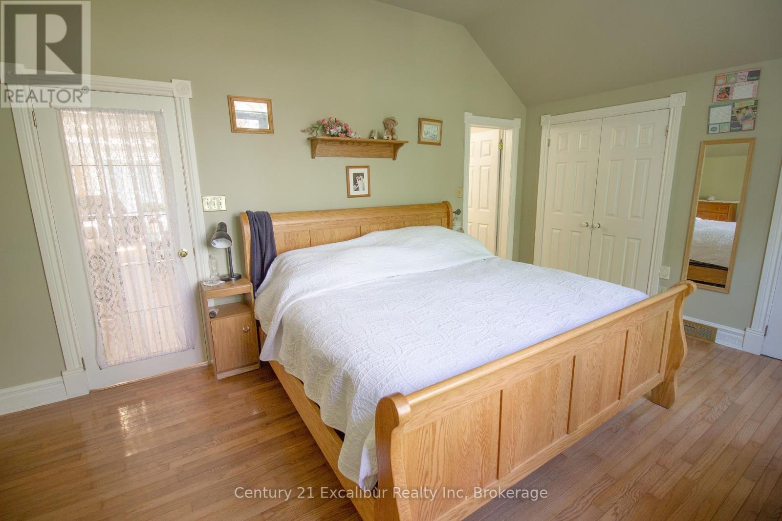 8583 Sdrd 15, Centre Wellington, Ontario  N0B 1J0 - Photo 13 - X12440476