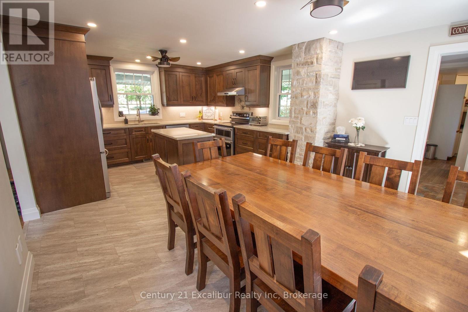 8583 Sdrd 15, Centre Wellington, Ontario  N0B 1J0 - Photo 8 - X12440476