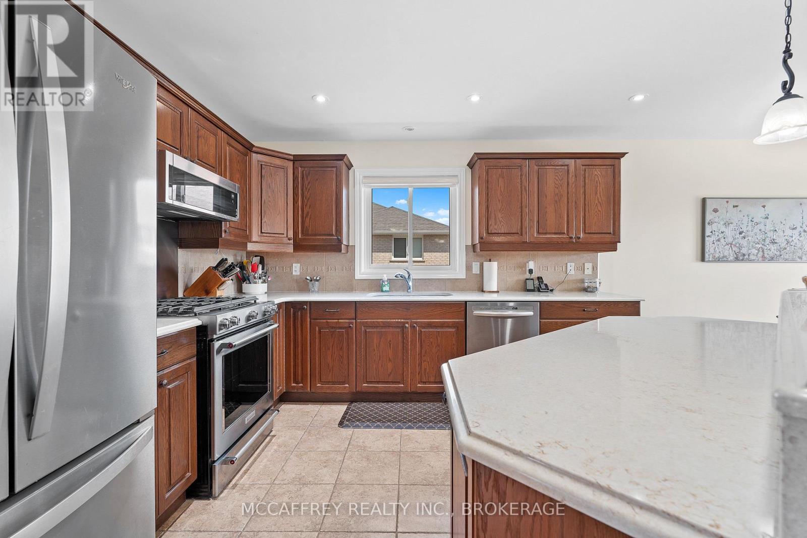 27 Ashwood Crescent, Greater Napanee, Ontario  K7R 3L1 - Photo 18 - X12441074