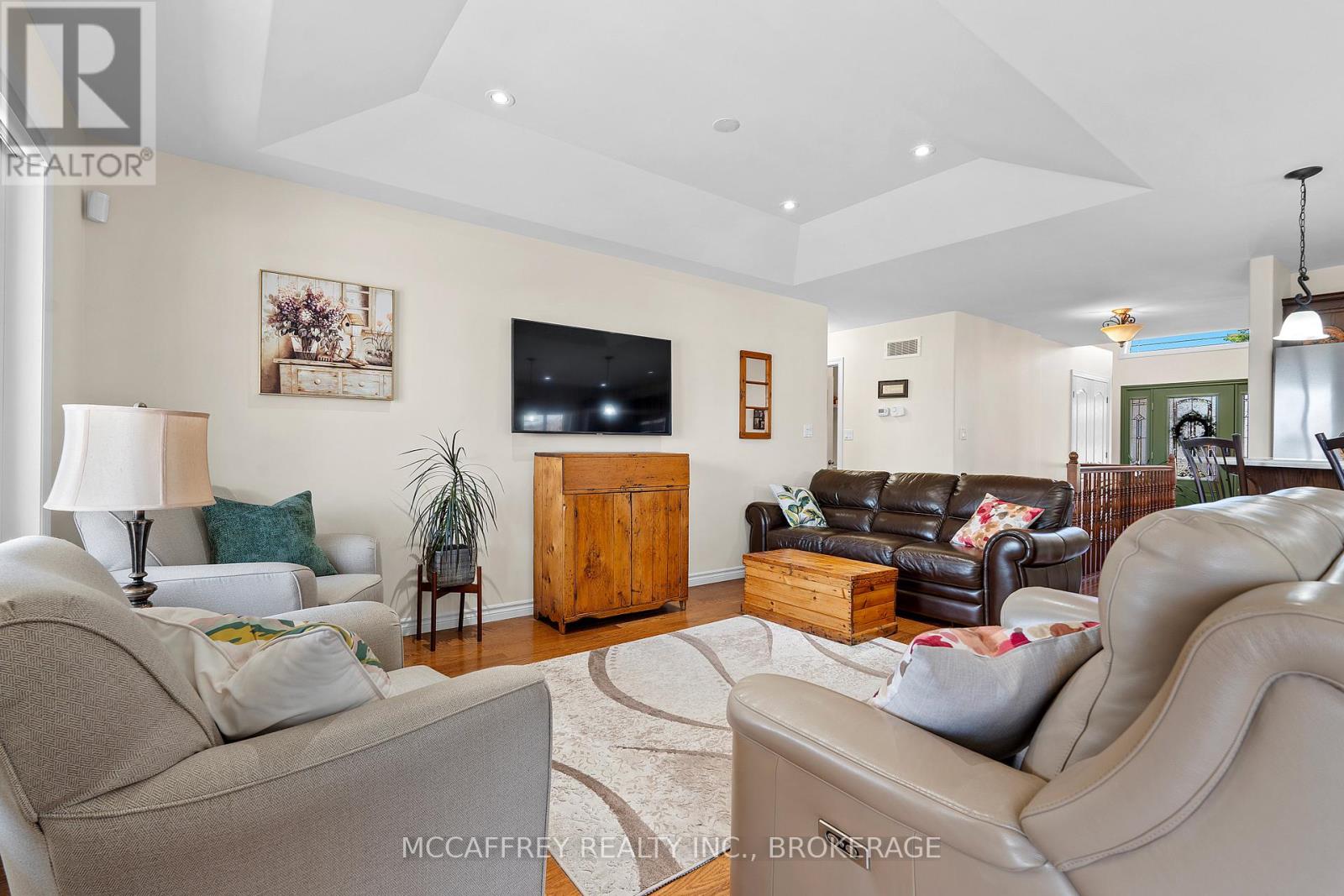 27 Ashwood Crescent, Greater Napanee, Ontario  K7R 3L1 - Photo 14 - X12441074