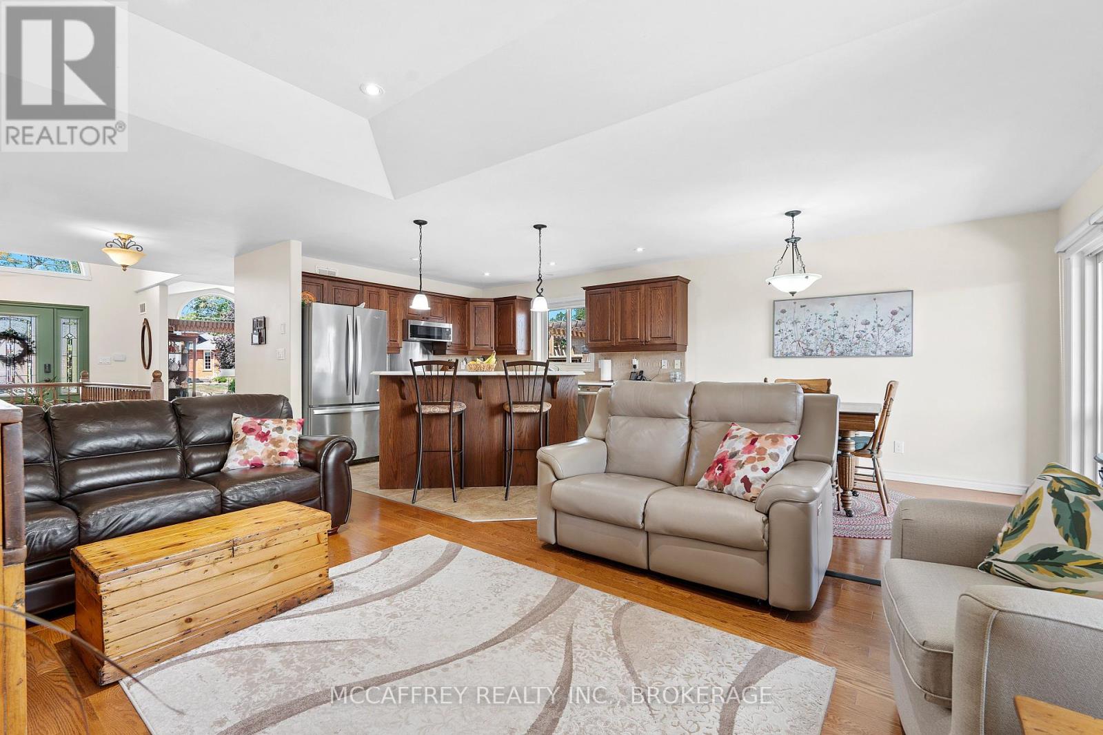 27 Ashwood Crescent, Greater Napanee, Ontario  K7R 3L1 - Photo 15 - X12441074