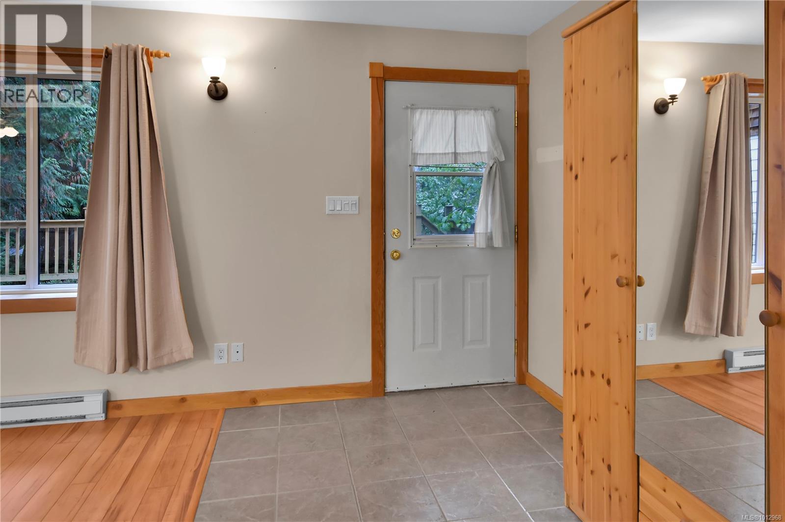 949 Carmen Cres, Gabriola Island, British Columbia  V0R 1X2 - Photo 10 - 1012968