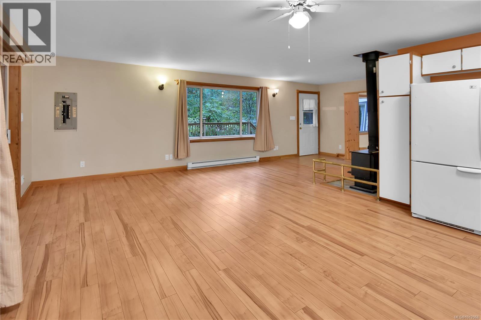 949 Carmen Cres, Gabriola Island, British Columbia  V0R 1X2 - Photo 9 - 1012968