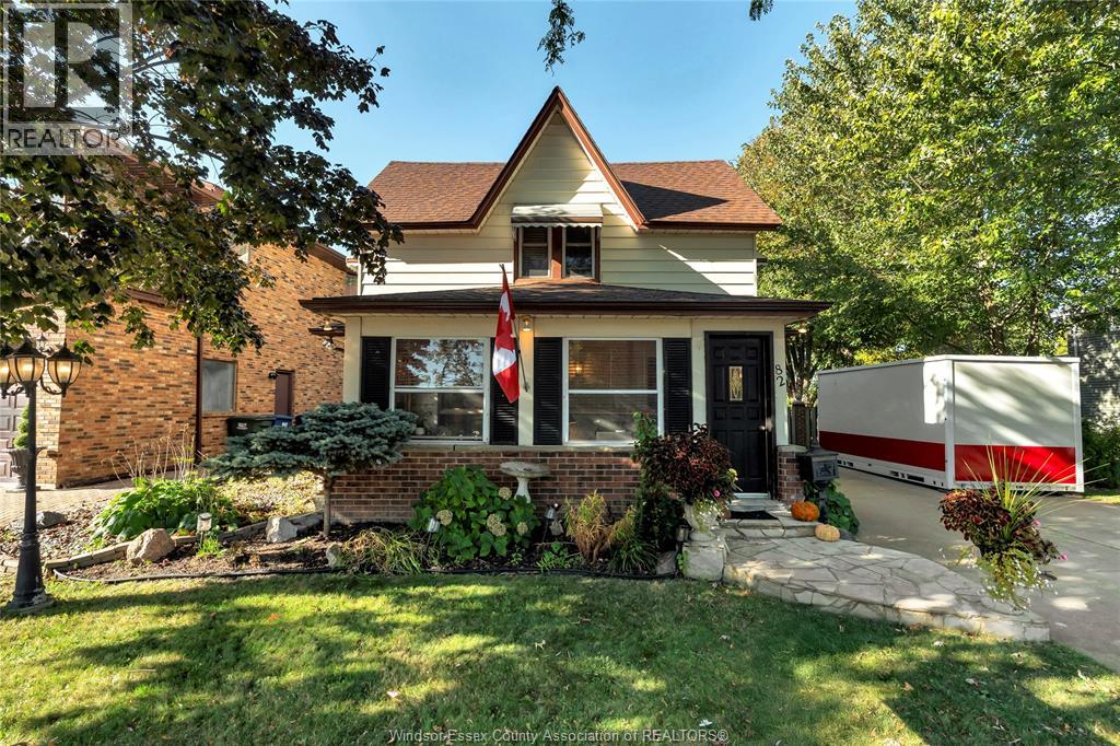 MLS# 25025138: 82 RANKIN AVENUE, Amherstburg, Canada