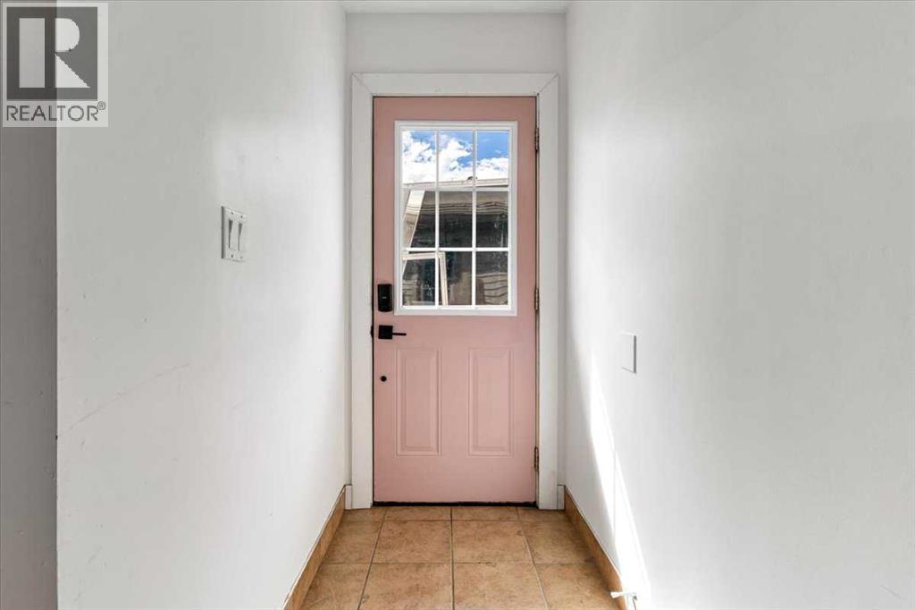 Property at 12122 94A Street image 3