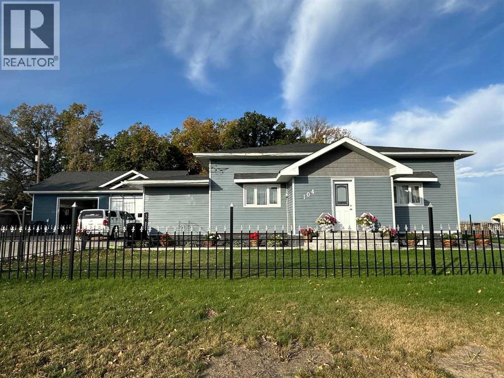 104 Chapman Avenue, Grassy Lake, Alberta  T0K 0Z0 - Photo 1 - A2261249