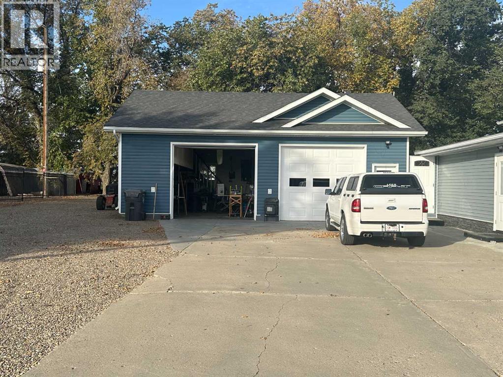 104 Chapman Avenue, Grassy Lake, Alberta  T0K 0Z0 - Photo 2 - A2261249