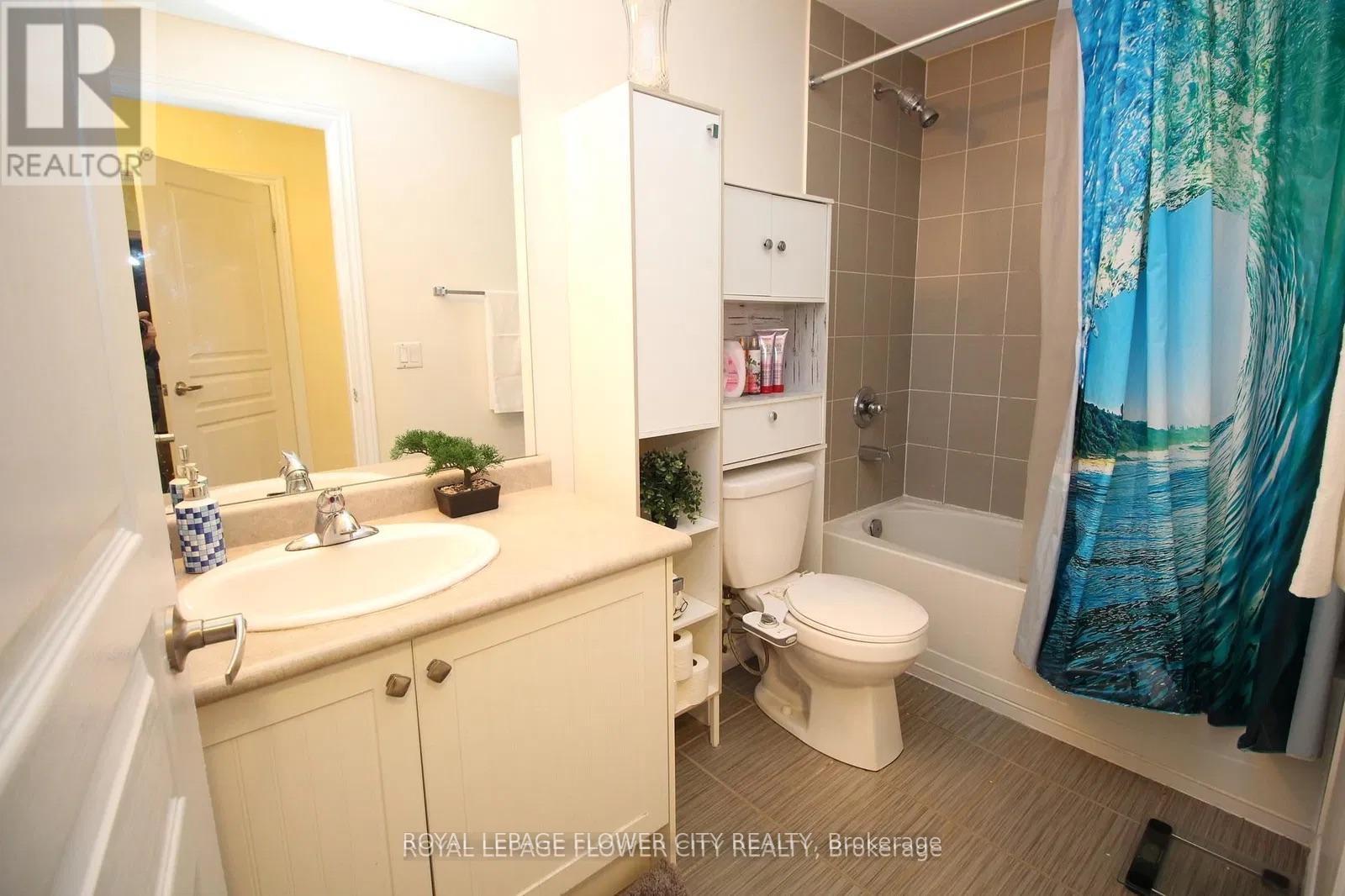 215 - 570 Lolita Gardens, Mississauga, Ontario  L5A 0A1 - Photo 14 - W12318407