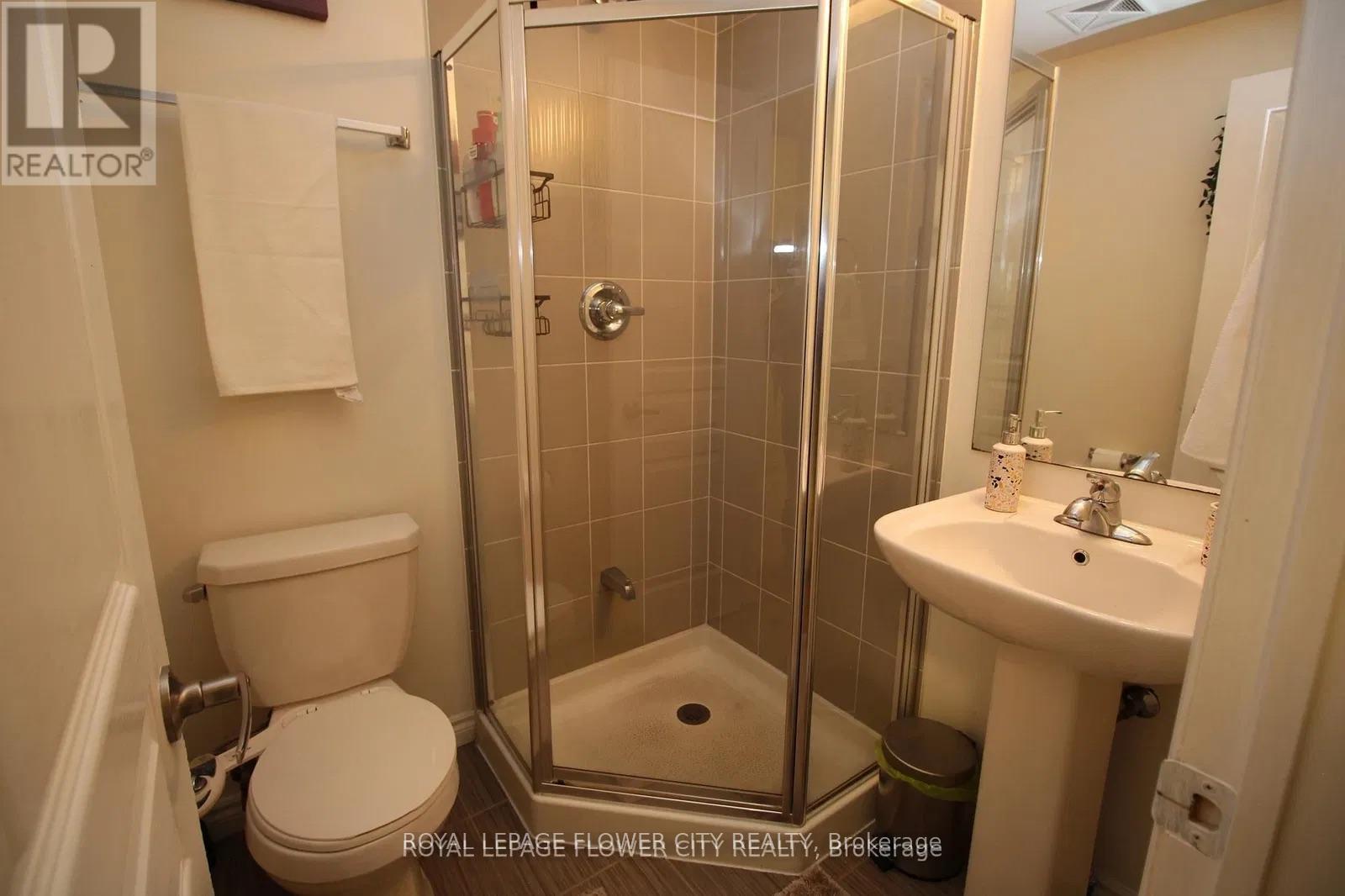 215 - 570 Lolita Gardens, Mississauga, Ontario  L5A 0A1 - Photo 15 - W12318407