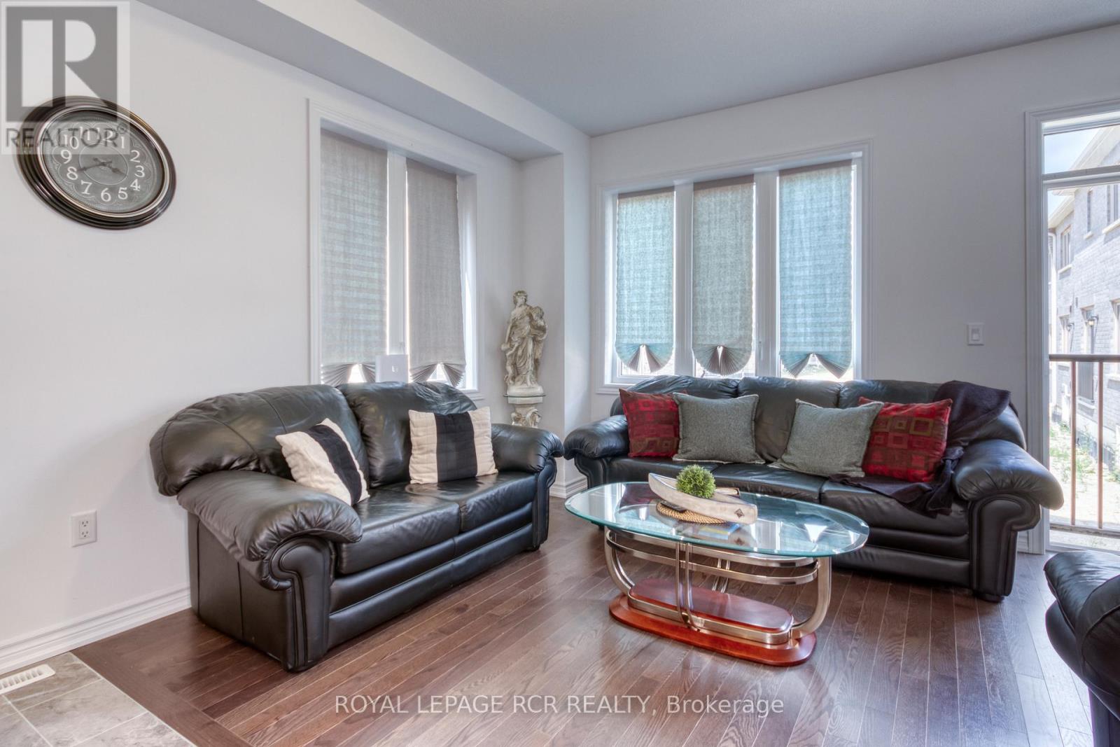 293 Russell Street, Southgate, Ontario  N0C 1B0 - Photo 12 - X12440212