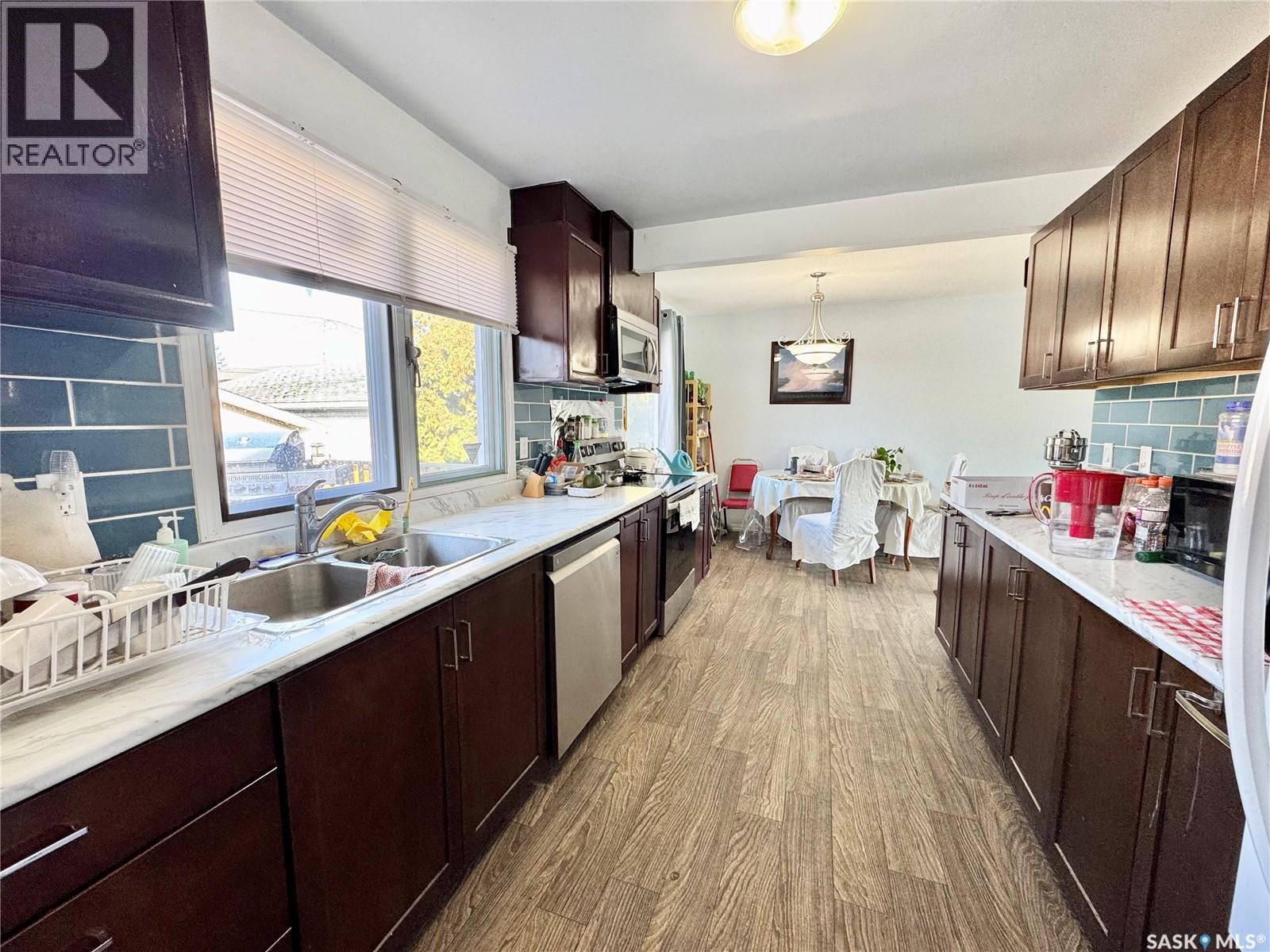 2619 6th Avenue W, Prince Albert, Saskatchewan  S6V 5L4 - Photo 2 - SK019902