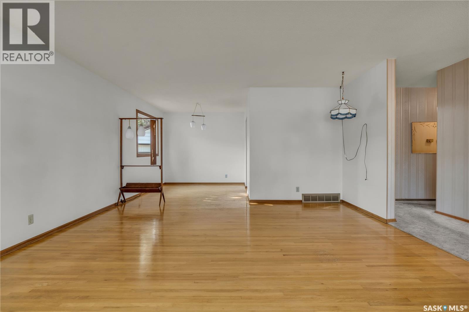 5011 7th Avenue N, Regina, Saskatchewan  S4R 0K5 - Photo 10 - SK019900