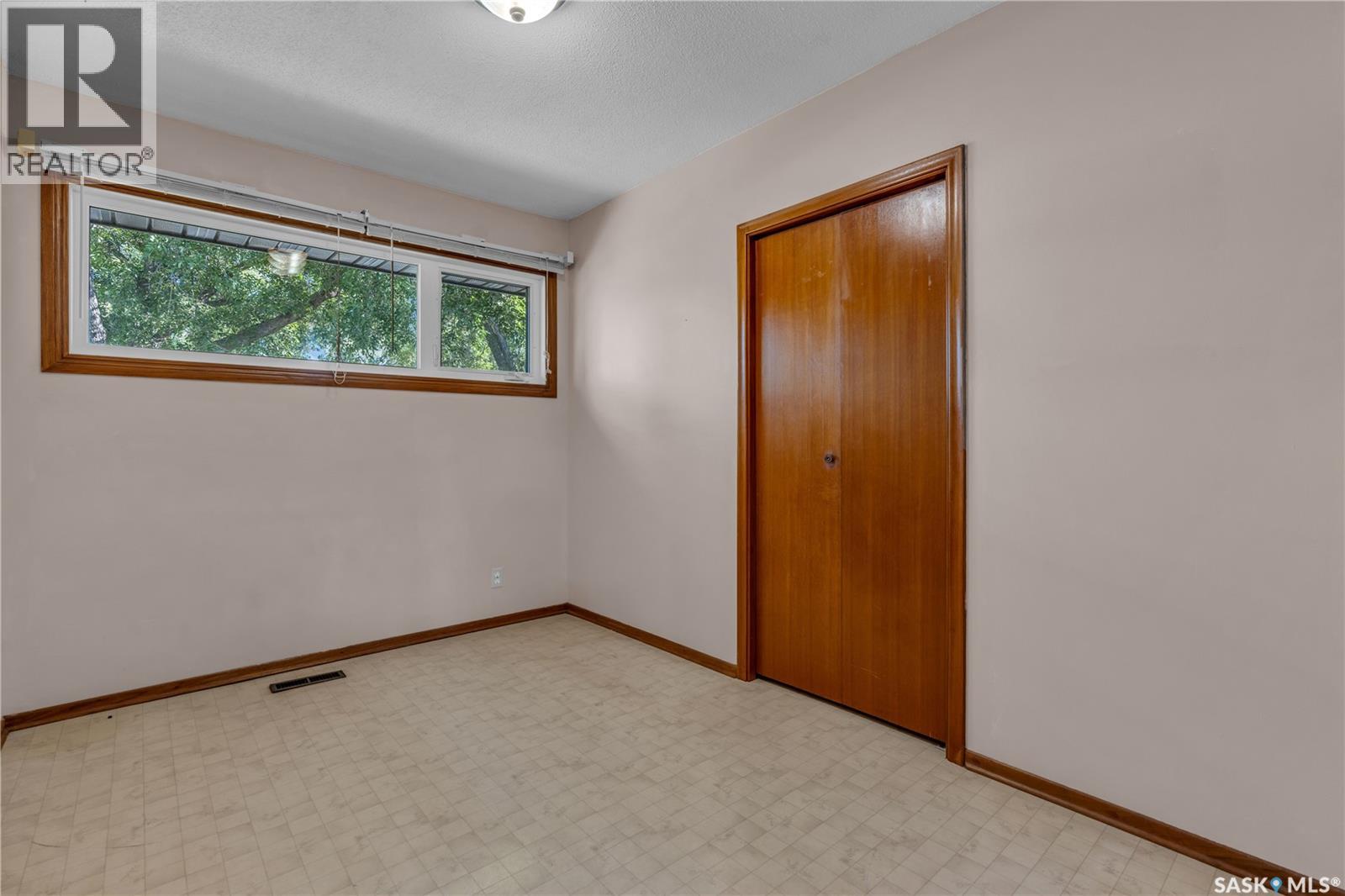 5011 7th Avenue N, Regina, Saskatchewan  S4R 0K5 - Photo 22 - SK019900