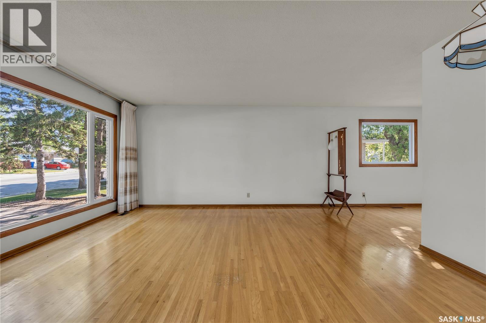 5011 7th Avenue N, Regina, Saskatchewan  S4R 0K5 - Photo 5 - SK019900