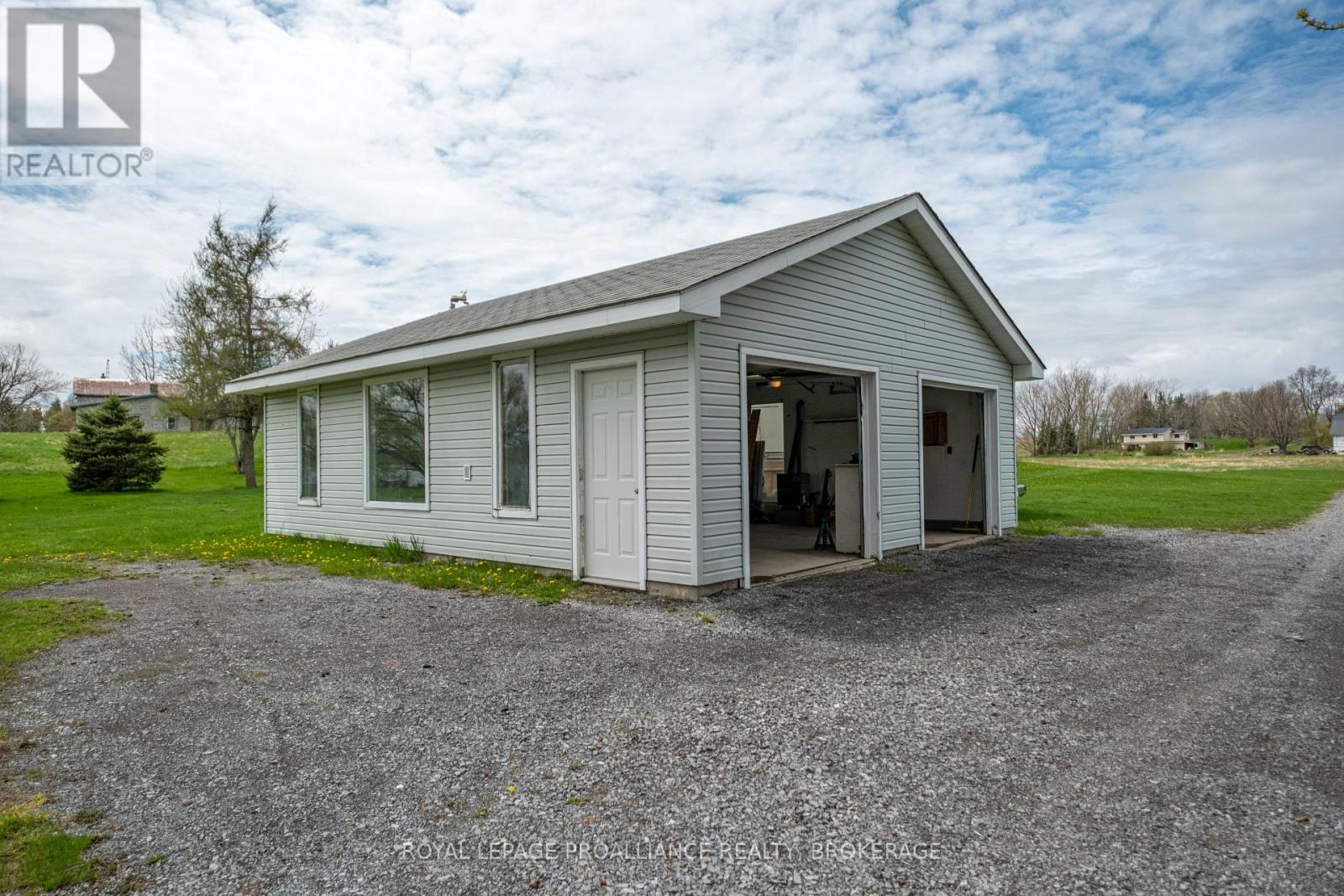 4205 Highway 96, Frontenac Islands, Ontario  K0H 2Y0 - Photo 33 - X12441075