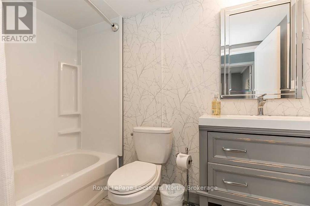 601 - 361 Mosley Street, Wasaga Beach, Ontario  L9Z 2J8 - Photo 5 - S12441192
