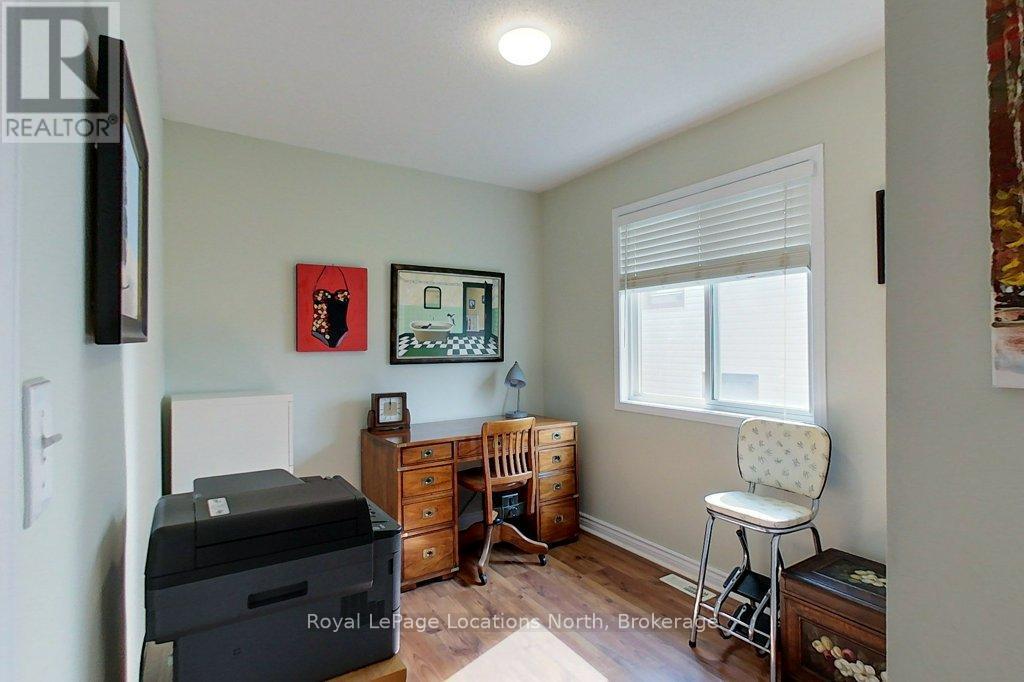 250 Cedar Street, Collingwood, Ontario  L9Y 3A8 - Photo 11 - S12441212