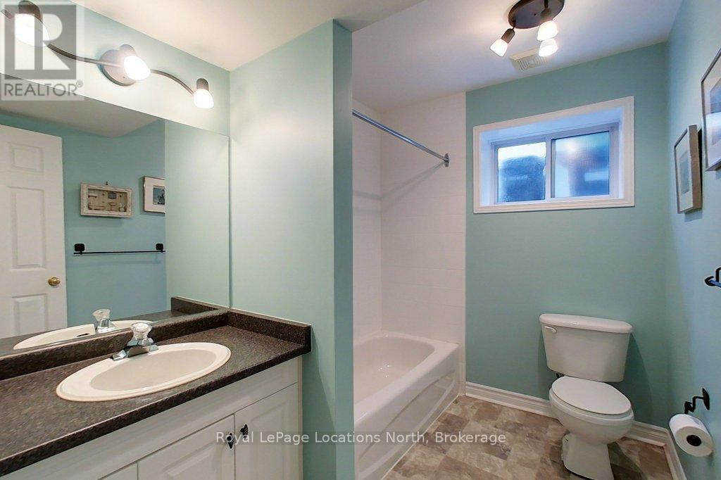 250 Cedar Street, Collingwood, Ontario  L9Y 3A8 - Photo 17 - S12441212