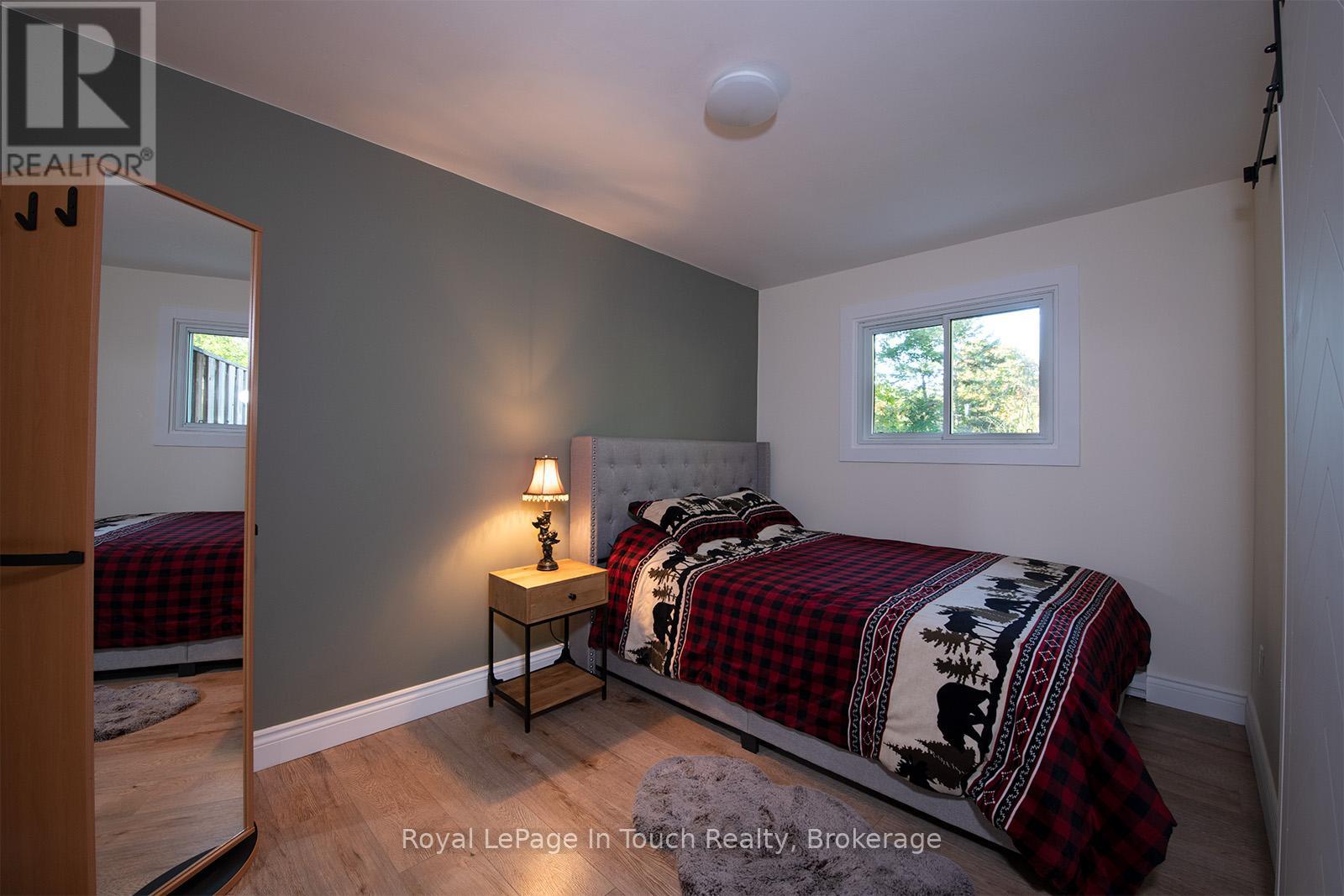 8 Cyril Martin Place, Severn, Ontario  L0K 1E0 - Photo 10 - S12441214