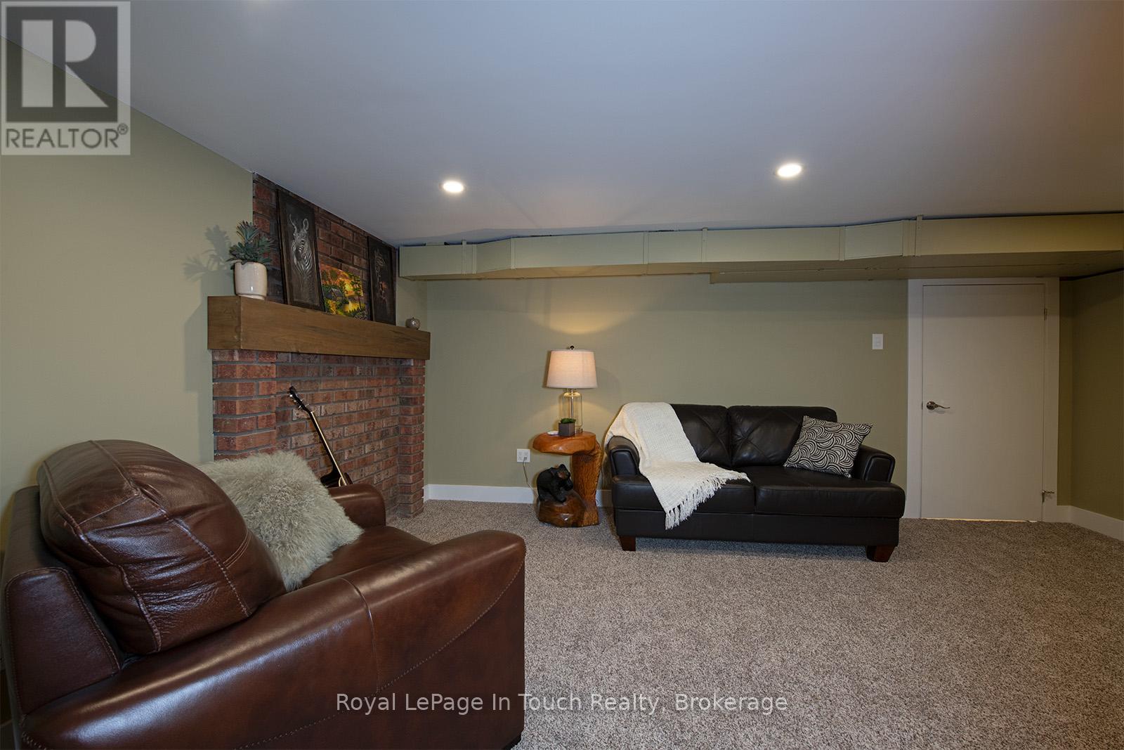 8 Cyril Martin Place, Severn, Ontario  L0K 1E0 - Photo 13 - S12441214