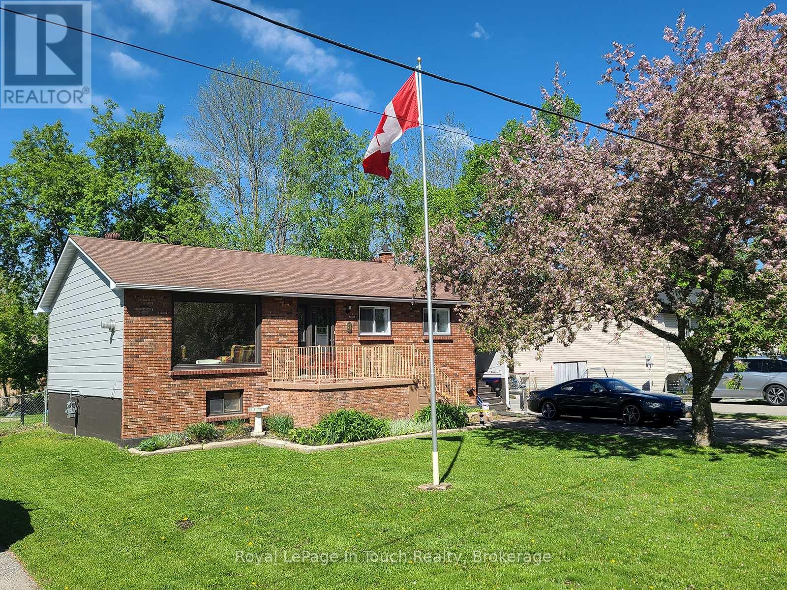 8 Cyril Martin Place, Severn, Ontario  L0K 1E0 - Photo 46 - S12441214