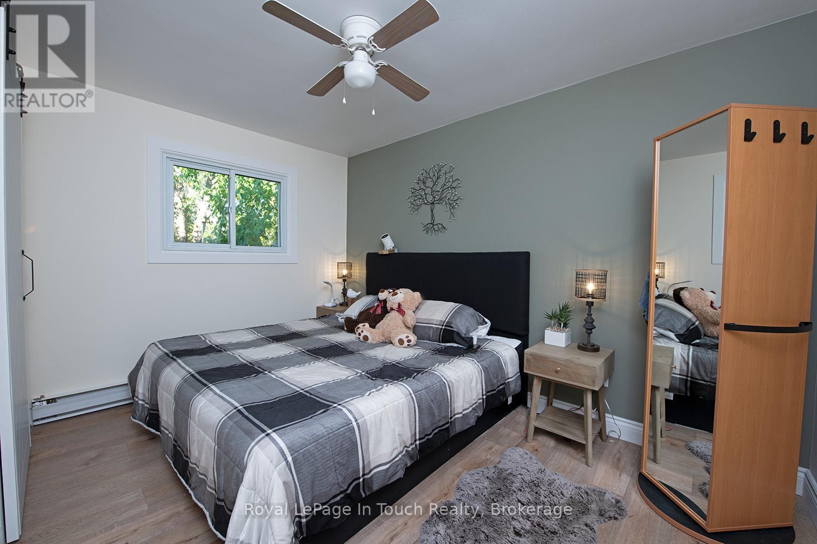 8 Cyril Martin Place, Severn, Ontario  L0K 1E0 - Photo 9 - S12441214